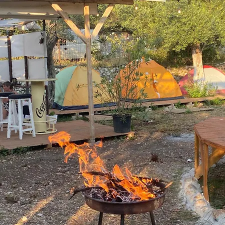 White And Camping Drymades *