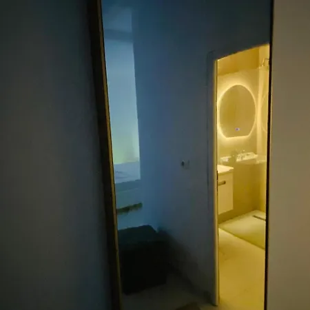 아파트 White And Camping Drymades Dhërmi