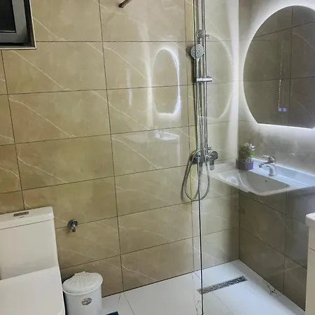 White And Camping Drymades * Dhërmi