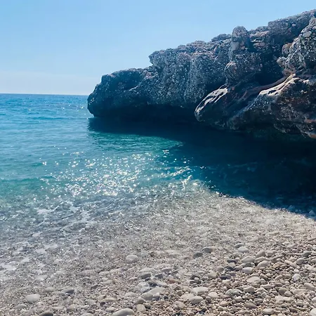 Διαμέρισμα White And Camping Drymades *