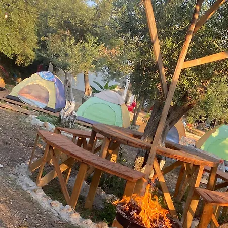 White And Camping Drymades Apartmán Dhërmi