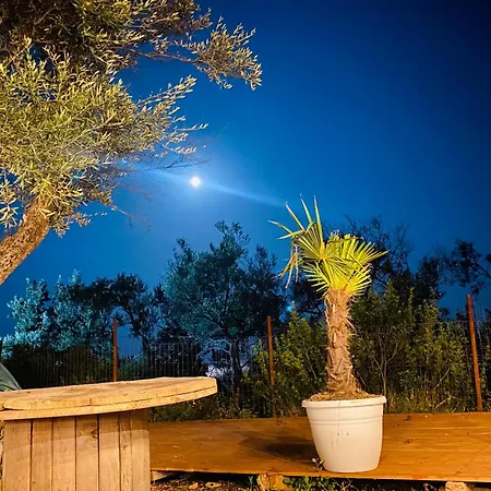 Apartment White And Camping Drymades Dhermi