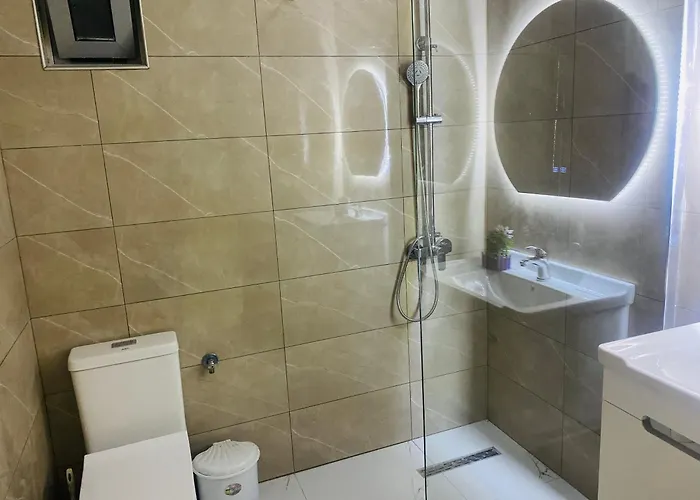 White And Camping Drymades * Dhërmi