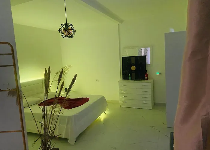 White And Camping Drymades Dhërmi