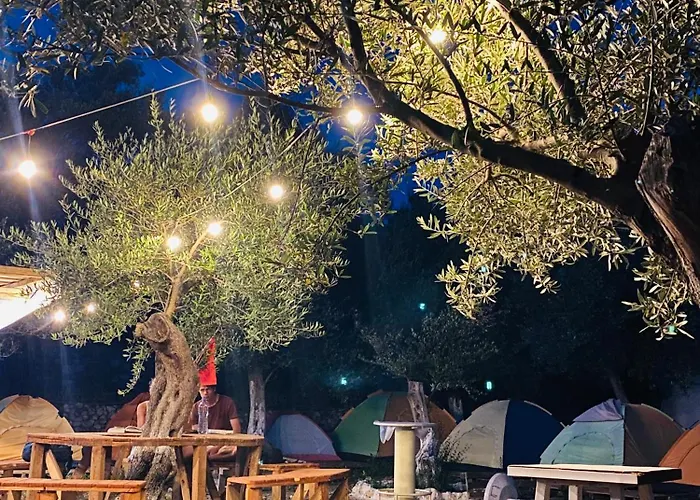 White And Camping Drymades Apartamento